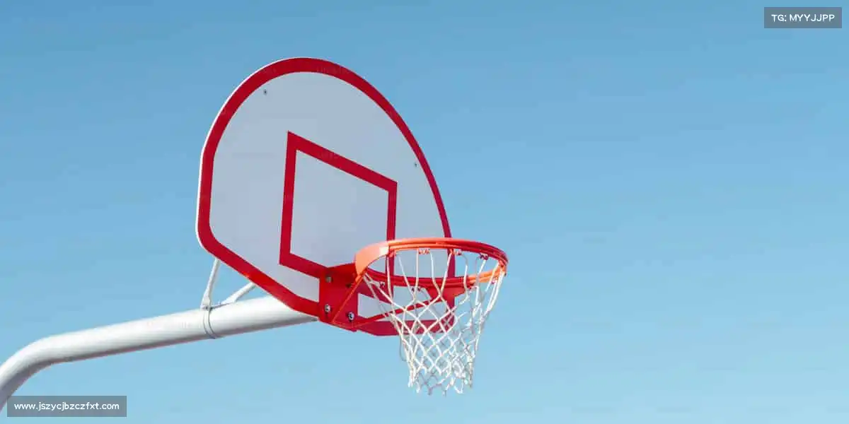 米兰体育🧗‍♂️向上攀登，向下扎根，每一块岩石都是成长的印记 —— 你的巅峰，由你征服！